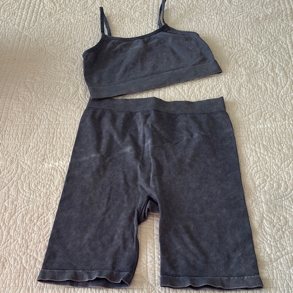 H&M Set Soft Stretchy Fabric